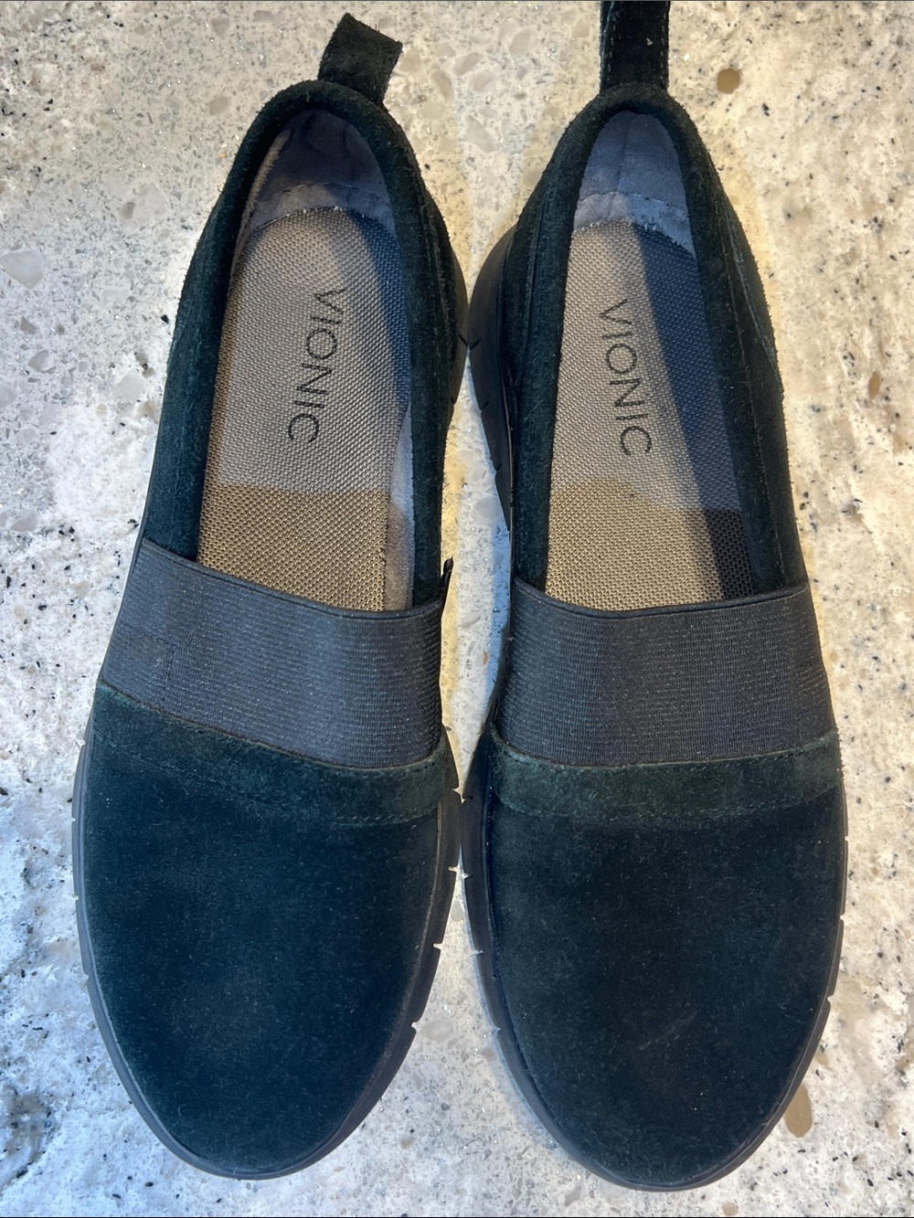 Vionic Kristi Black Suede Slip On Orthotic Flats Size 6.5 EUC - Picture 4 of 10